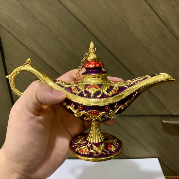 Gold And Purple Medium Genie Lamp - Picture 8 of 10